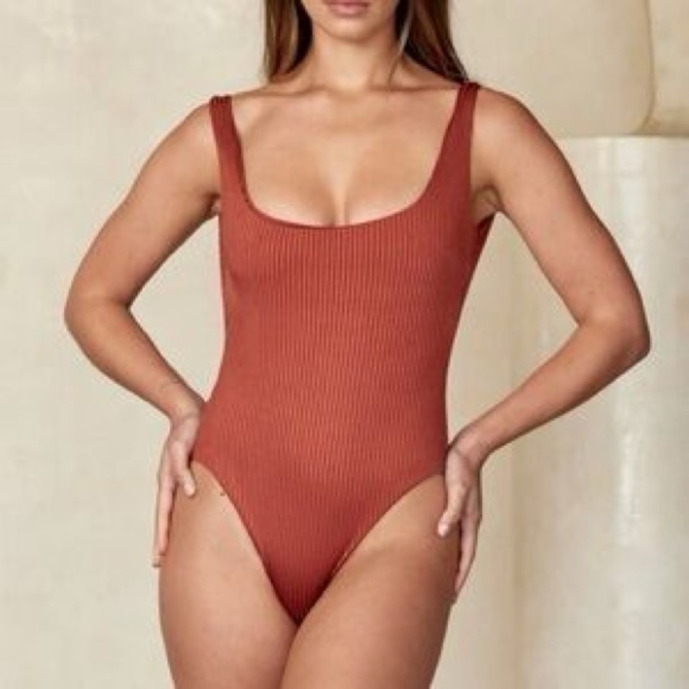 MONDAY SWIMWEAR Ribbed Sardinia One Piece Swimsuit size Small